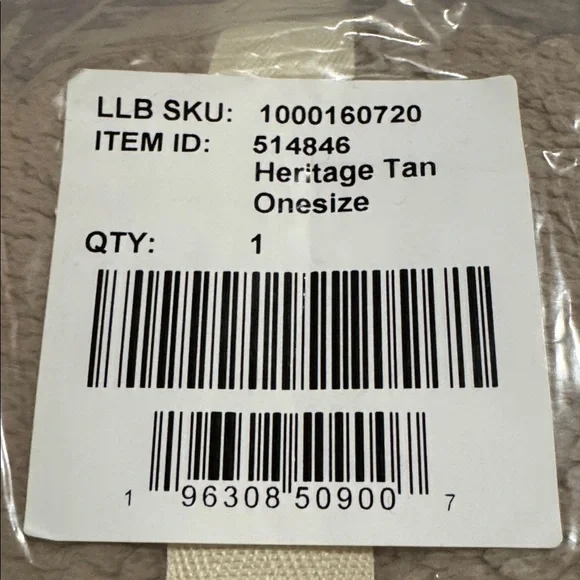 LL Bean Cozy Sherpa Wearable Throw Heritage Tan Hooded Pockets NWT-One Size - Picture 4 of 4